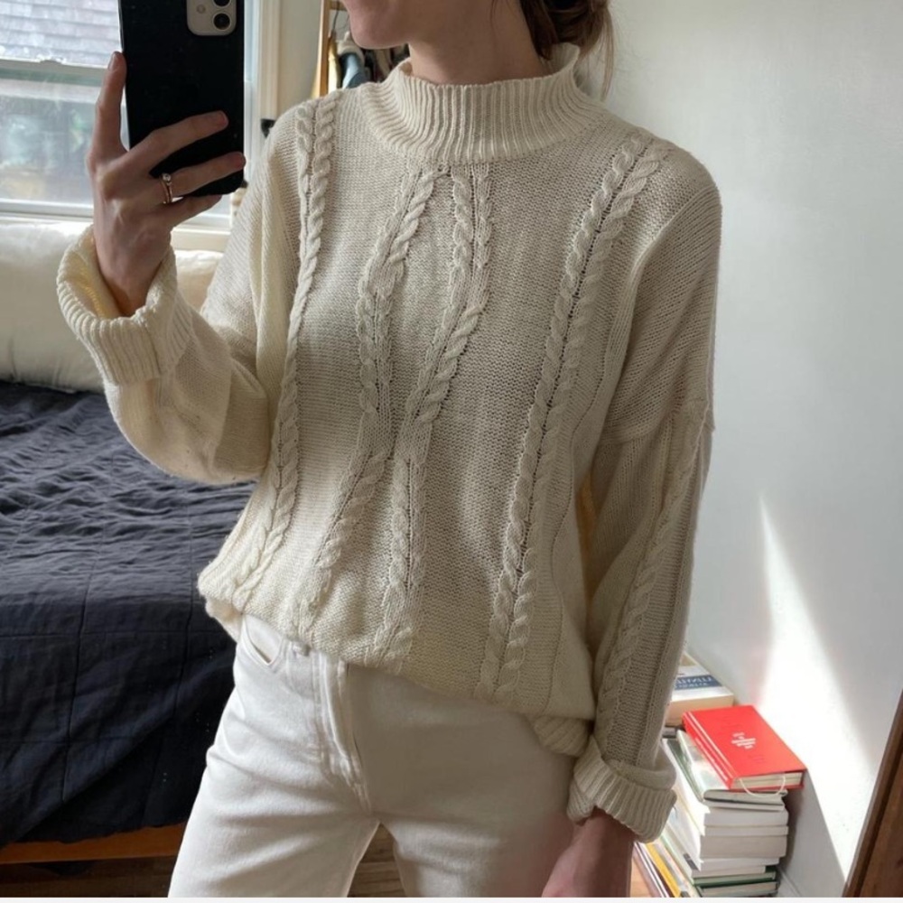 Indigo Luna mock neck sweater cream S/M